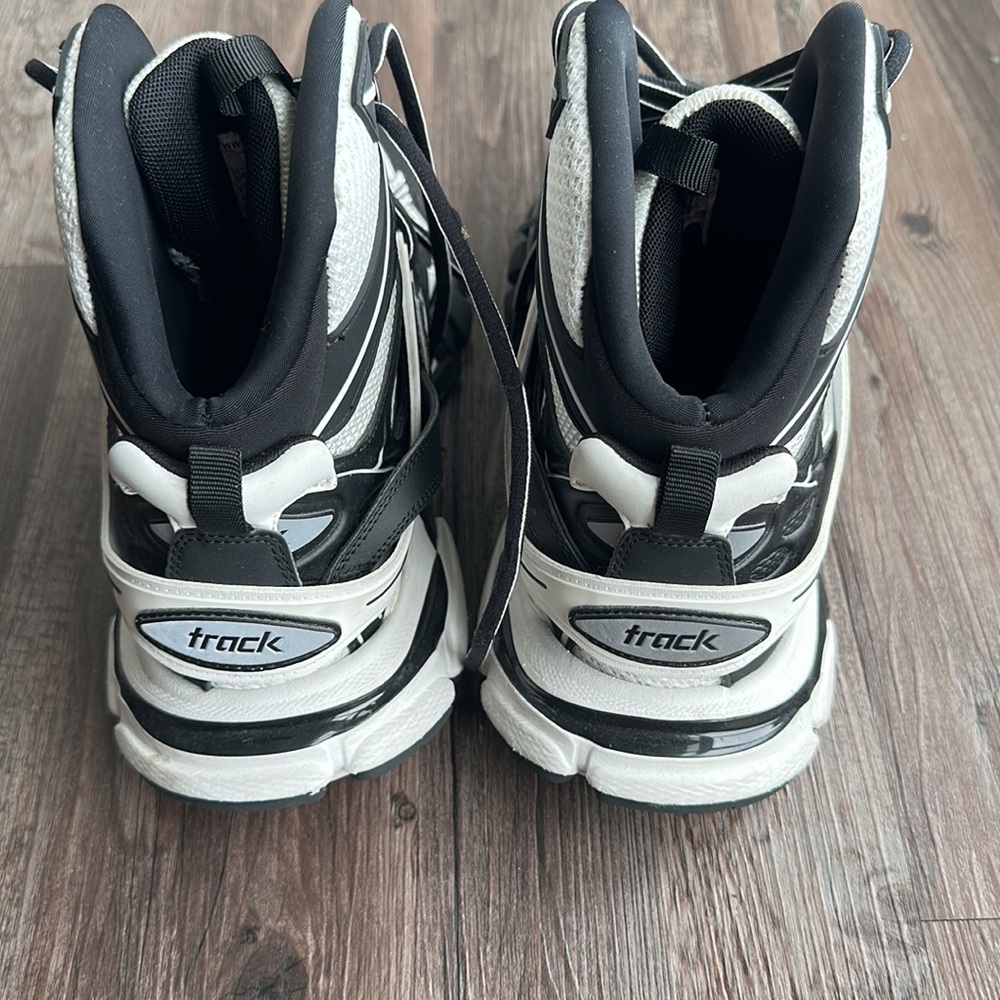 Balenciaga Men’s Track Hike Size 42 - Picture 3 of 3